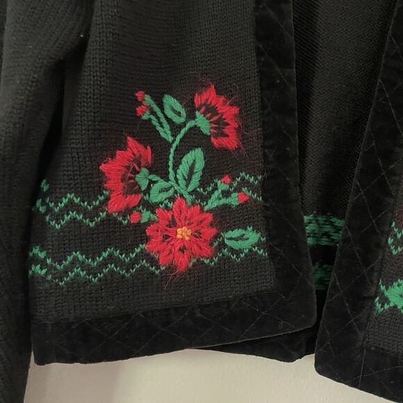 Herman Geist Wool Sweater S Hand Embroidered Poinsettia Flower Holiday Christmas - Picture 2 of 10